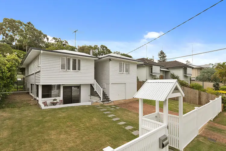64 Nurstead Street, Camp Hill QLD 4152