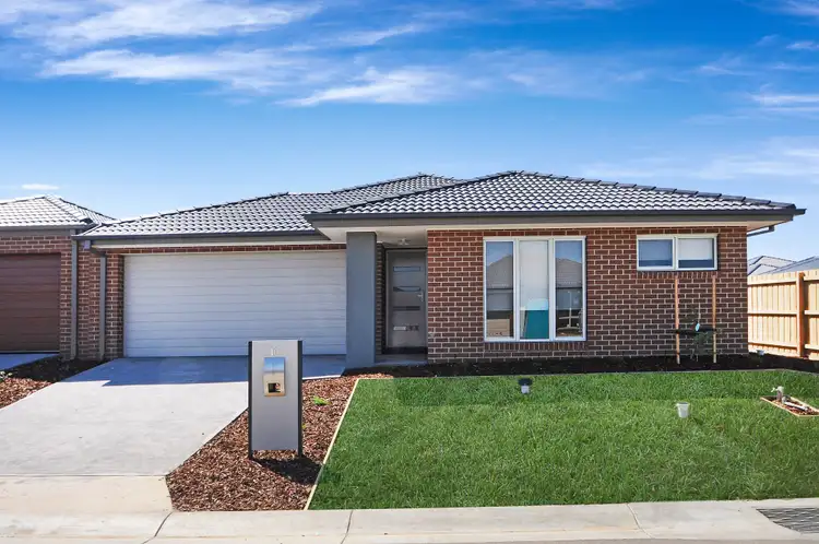 10 Sandstone Circuit, Carrum Downs VIC 3201