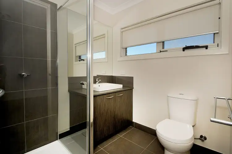 Seventh view of Homely house listing, 10 Sandstone Circuit, Carrum Downs VIC 3201