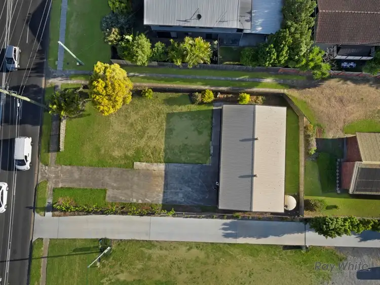 1378 Creek Road, Carina QLD 4152