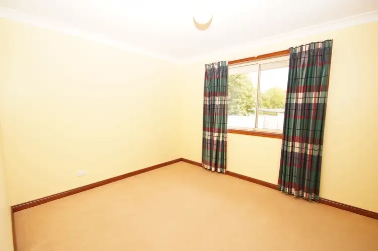 Sixth view of Homely house listing, 7 David Crescent, Armidale NSW 2350
