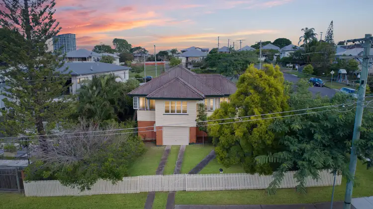 76 Gladstone Street, Coorparoo QLD 4151