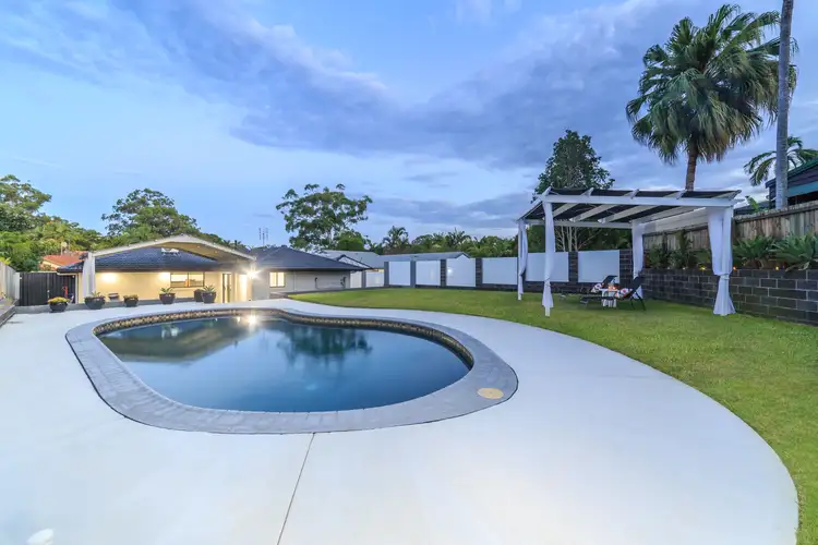 24 Evans Drive, Benowa QLD 4217