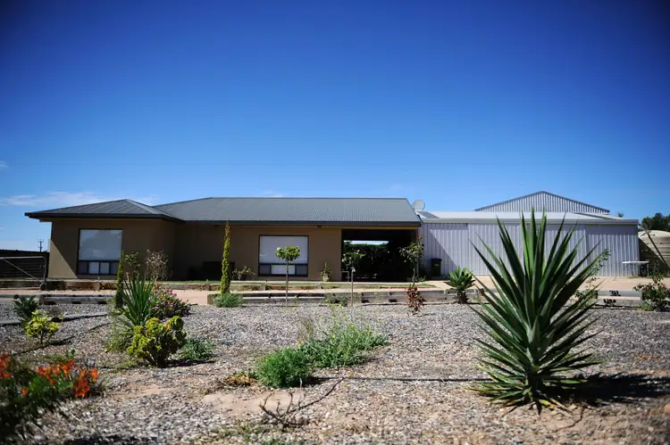 1 Florence Street, Streaky Bay SA 5680