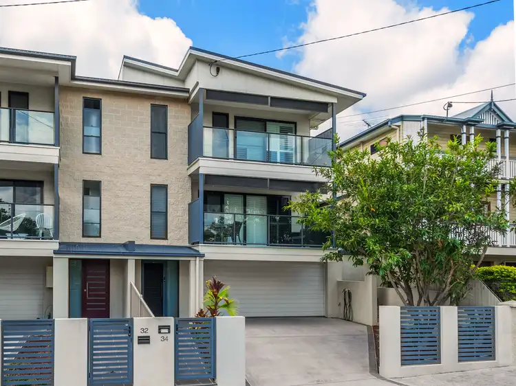 34 Farm Street, Newmarket QLD 4051