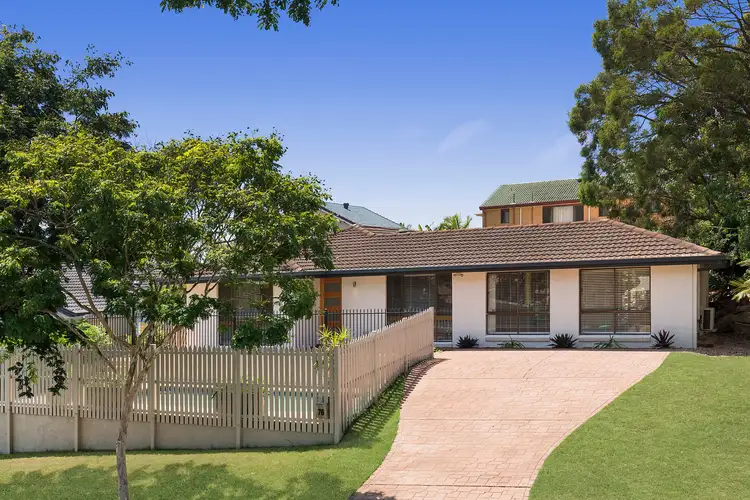 76 Kilmorey Street, Carindale QLD 4152