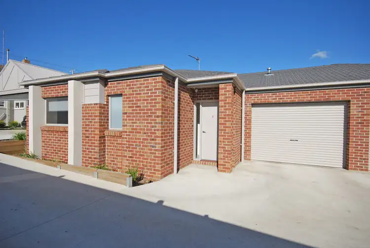 2/111 Leith Street, Redan VIC 3350