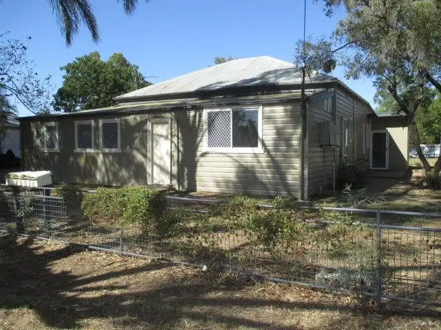 6 Mundooran Street, Coonamble NSW 2829