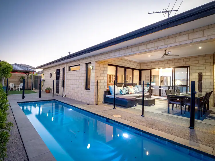 Fourth view of Homely house listing, 8 Donath View, Landsdale WA 6065