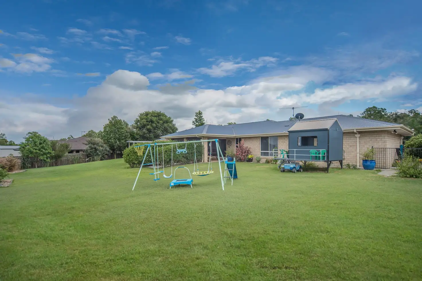 Main view of Homely house listing, 8-10 Halcot Court, Gleneagle QLD 4285