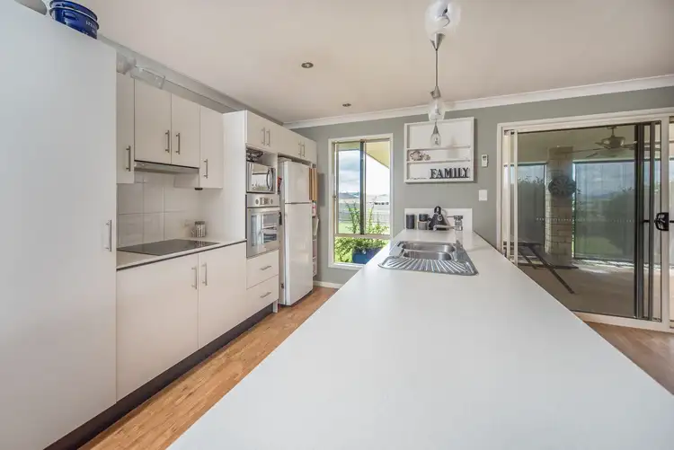 Fifth view of Homely house listing, 8-10 Halcot Court, Gleneagle QLD 4285