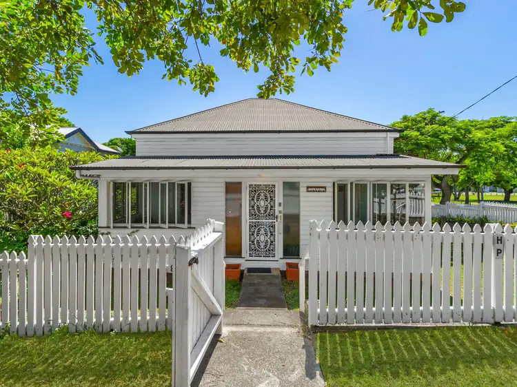 8 Alexandra Road, Ascot QLD 4007