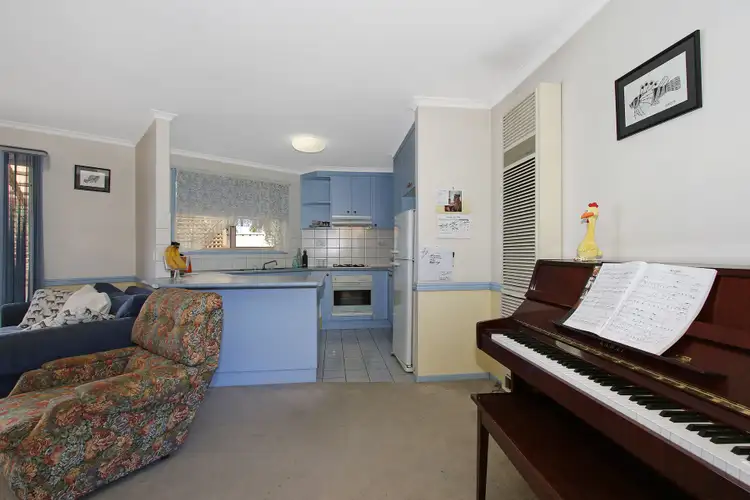 Third view of Homely house listing, 2/6 Horsfall Court, West Wodonga VIC 3690