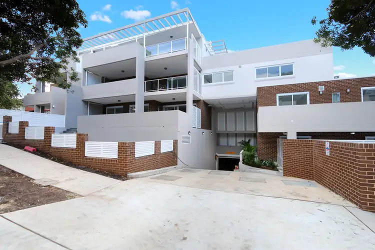 4/38-40 Lawrence Street, Peakhurst NSW 2210
