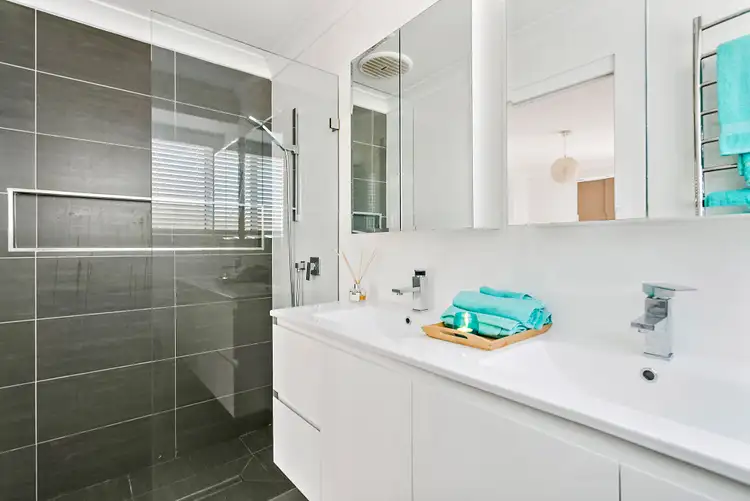 Fifth view of Homely house listing, 9 Baronda Close, Flinders NSW 2529