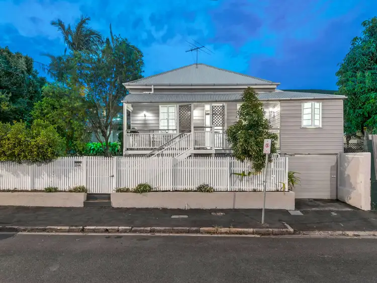 216 Water Street, Spring Hill QLD 4000