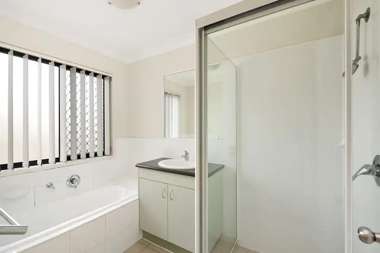 Sixth view of Homely house listing, 10 Normandy Court, Rothwell QLD 4022