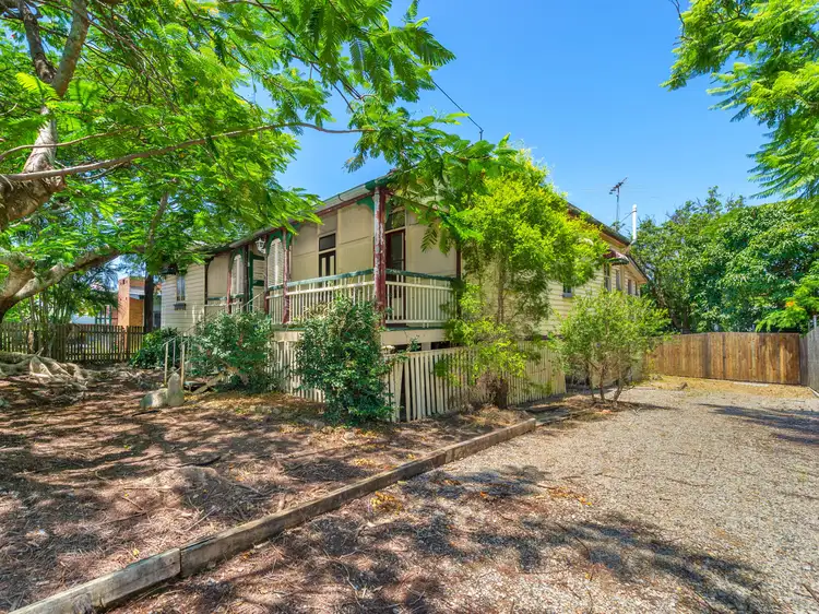 14 Lockwood Street, Sherwood QLD 4075