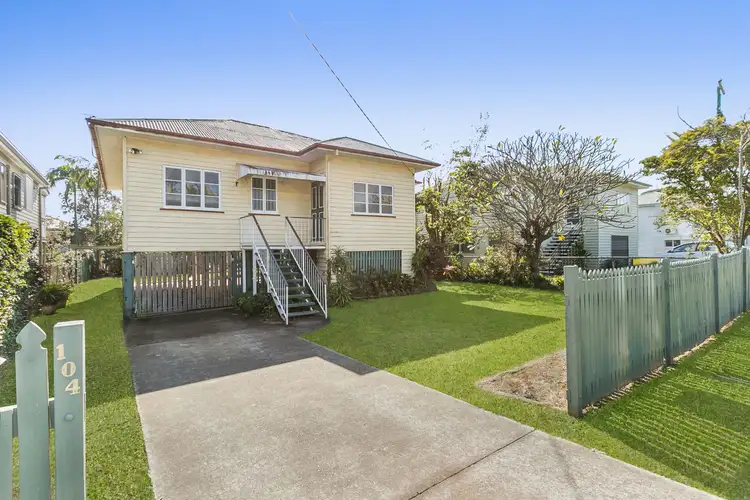 104 Central Avenue, Sherwood QLD 4075