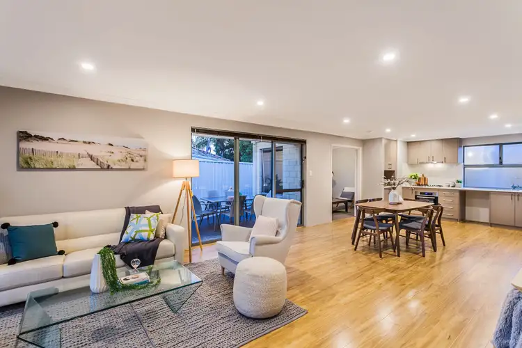 3/7 Lunar Way, Beckenham WA 6107