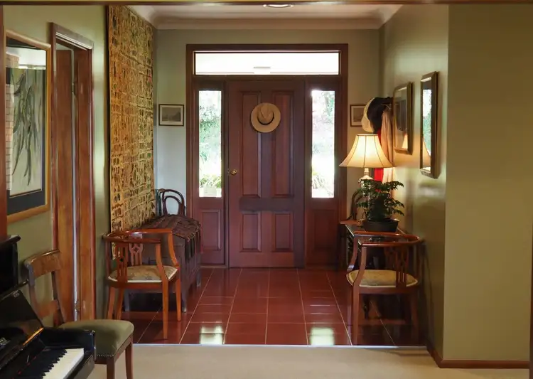 Fifth view of Homely house listing, 8 Huaba Close, Robin Hill NSW 2795