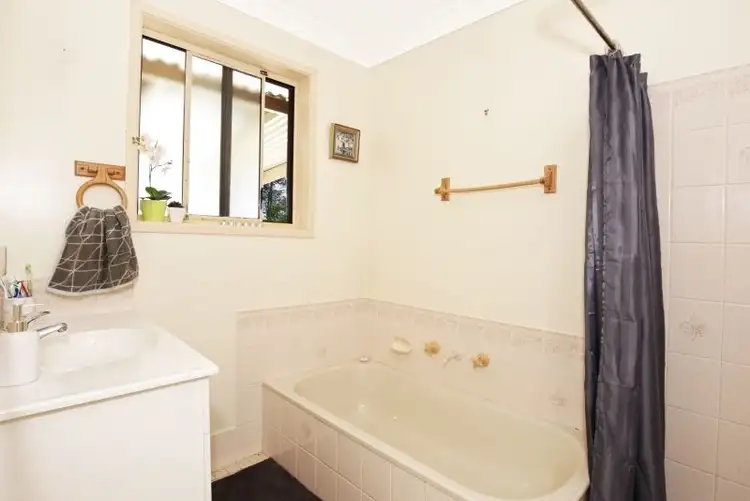 Sixth view of Homely house listing, 8 Jaycee Avenue, Nowra NSW 2541