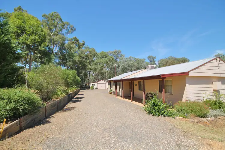 1 Skeeterville Road, Young NSW 2594