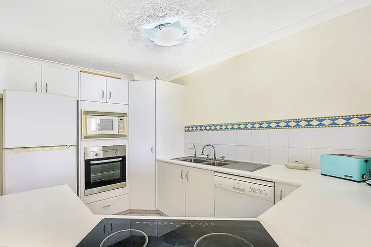 Fifth view of Homely apartment listing, 8/68 Stanhill Drive, Chevron Island QLD 4217