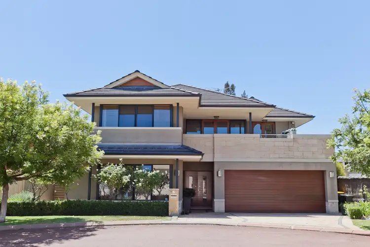 8 Chipperfield Court, Mosman Park WA 6012