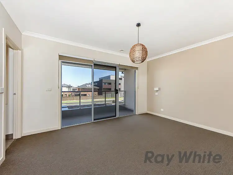 Fifth view of Homely house listing, 8 Murchison Place, Caroline Springs VIC 3023