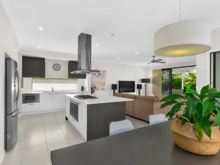 Sixth view of Homely house listing, 10 Booyong Place, Bridgeman Downs QLD 4035