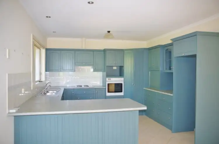 Seventh view of Homely house listing, 4 Sorrento Court, Renmark SA 5341