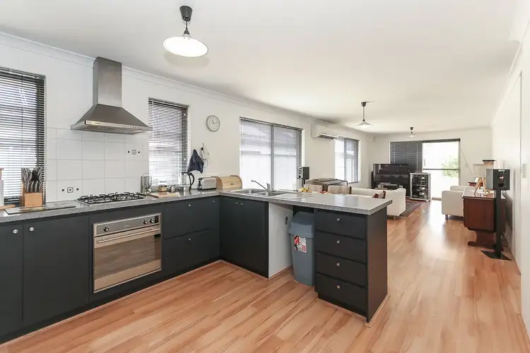25 Lakewood Terrace, Clarkson WA 6030