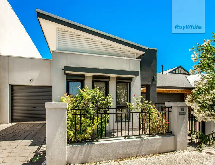 18 Mackenzie Circuit, Mawson Lakes SA 5095