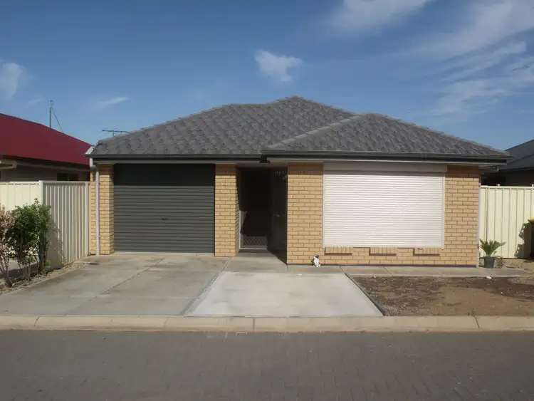 Second view of Homely house listing, 5 Maple Leaf Court, Munno Para West SA 5115