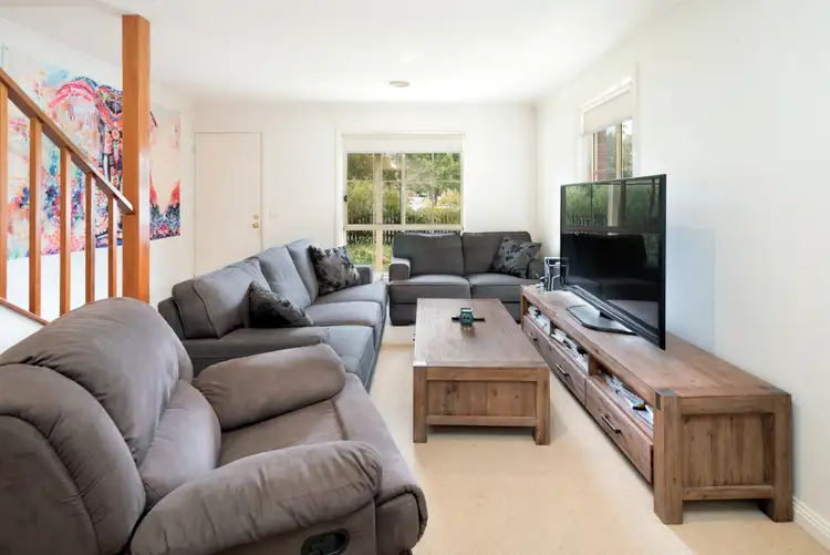 Second view of Homely house listing, 8 Eureka Gardens, Eureka VIC 3350