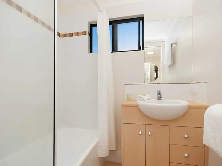 Fourth view of Homely unit listing, 2/37-39 Digger Street, Cairns North QLD 4870