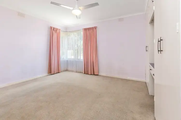 Sixth view of Homely house listing, 10 Braidwood Avenue, Rosebud VIC 3939