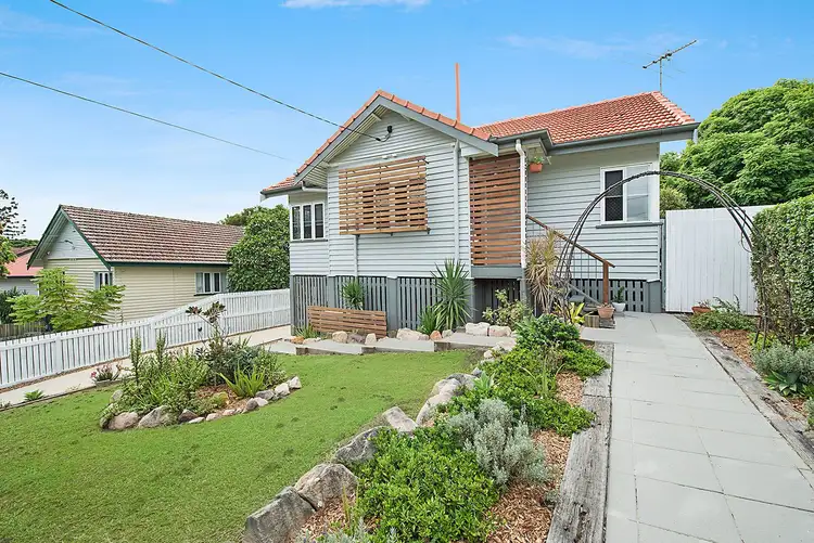 111 Clifford Street, Stafford Heights QLD 4053