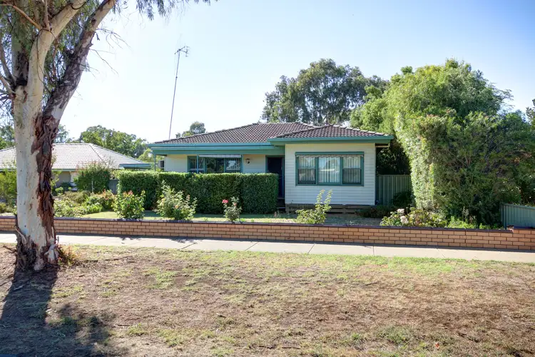 53 Victoria Street, Rochester VIC 3561