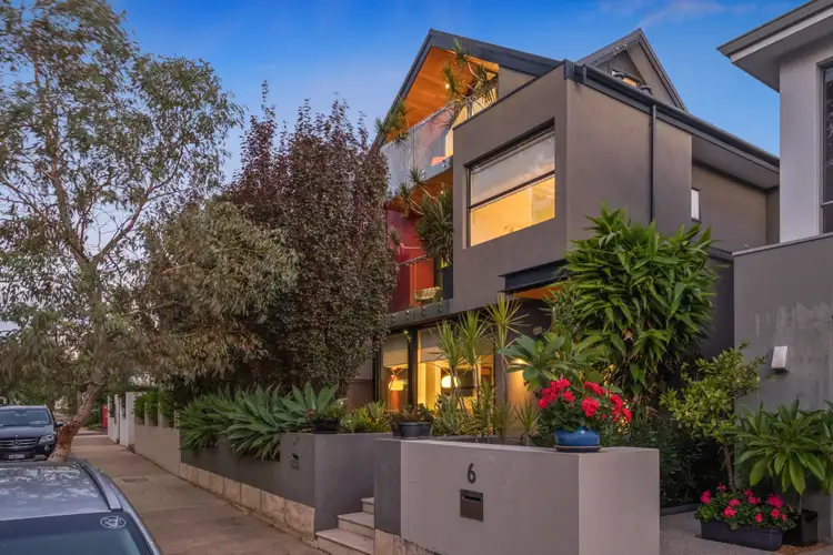 8 Coneflower Corner, Churchlands WA 6018