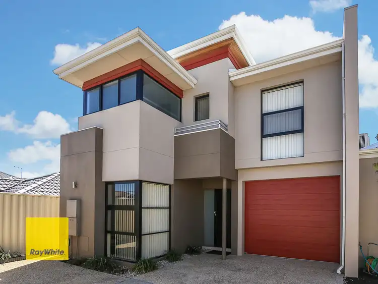 3/2 Dana Way, Madeley WA 6065