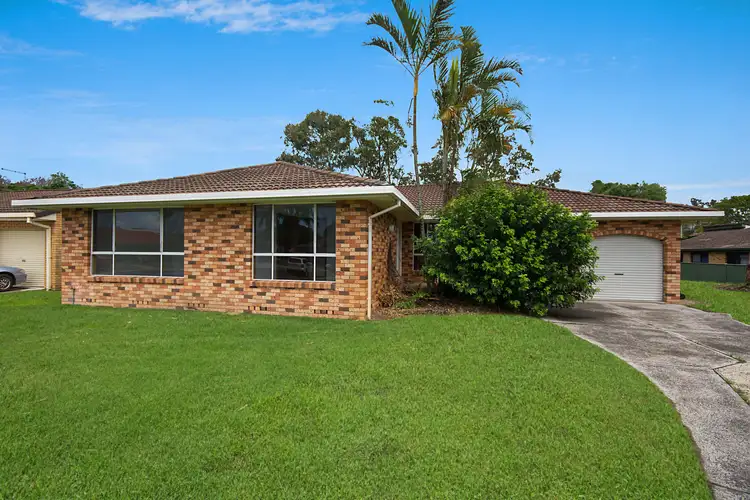 10 Casuarina Close, Yamba NSW 2464