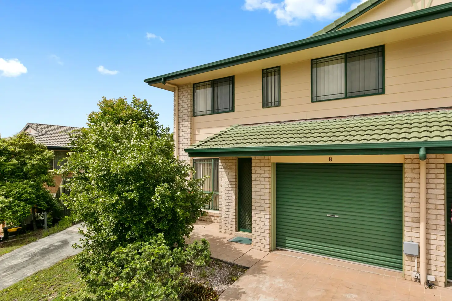 Main view of Homely townhouse listing, 8/16 Lakefield Place, Runcorn QLD 4113