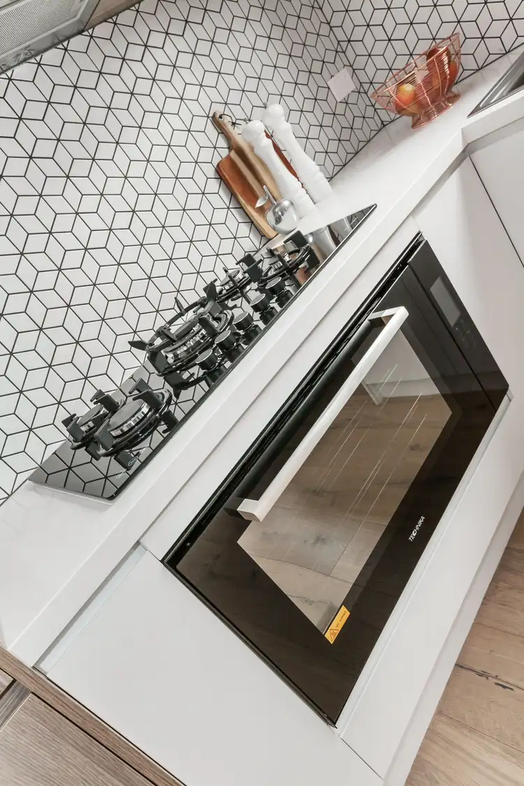 Seventh view of Homely house listing, 2/10 Gregory Street, Oak Park VIC 3046