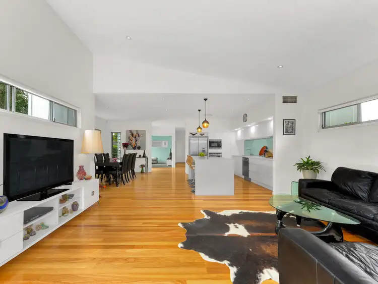 Second view of Homely house listing, 18 Melbourne Avenue, Camp Hill QLD 4152