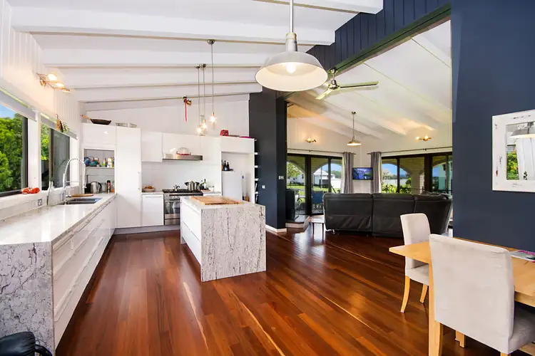 2 Gordon Street, Palmers Island NSW 2463