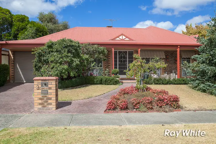 3 Cuneata Close, Langwarrin VIC 3910