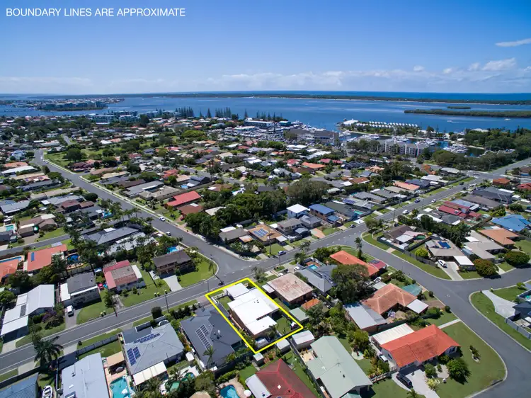 68 Poinsettia Avenue, Runaway Bay QLD 4216