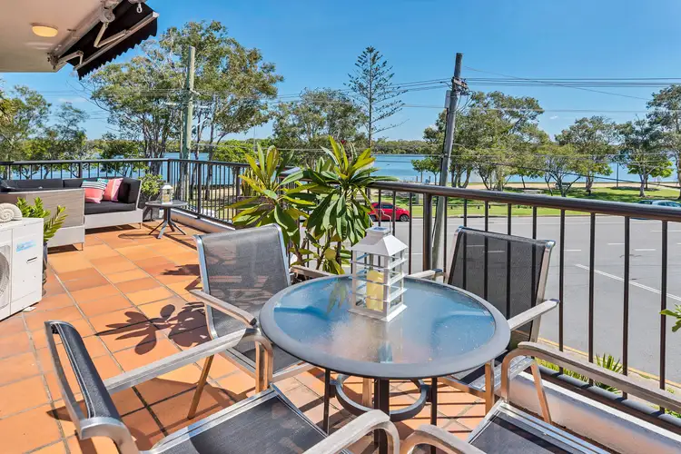 6/7 Esplanade West, Paradise Point QLD 4216